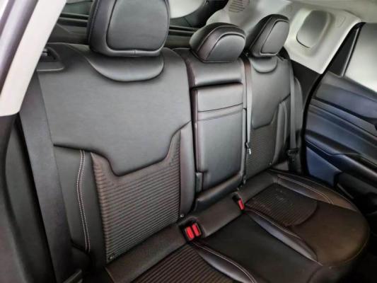 Jeep Compass 14