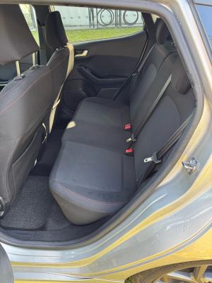 Ford Fiesta 14