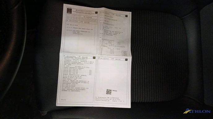Mercedes EQA 32