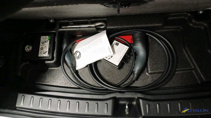Mercedes EQA 35