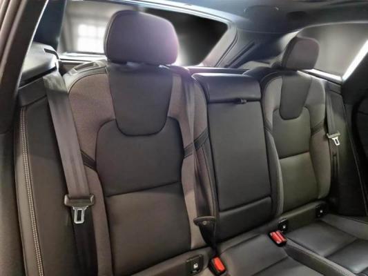 Volvo XC60  14
