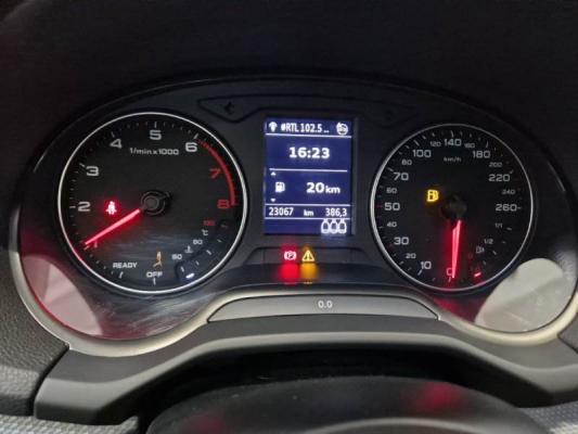 Audi Q2 3