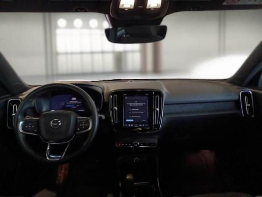 Volvo XC40  2