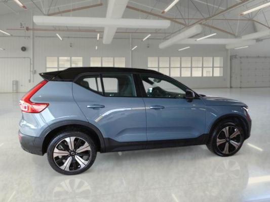 Volvo XC40  6