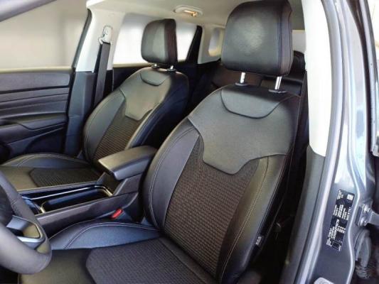 Jeep Compass 10