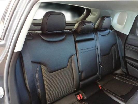 Jeep Compass 14