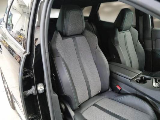 Peugeot 3008 13
