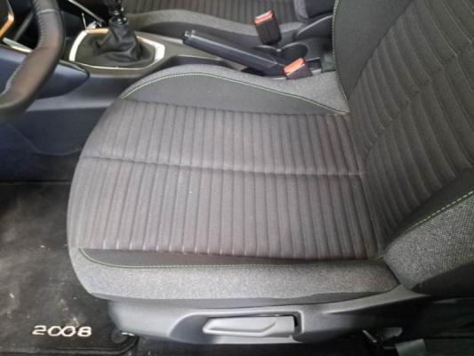 Peugeot 2008 11