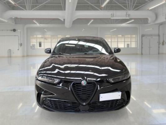 Alfa Romeo Tonale 5
