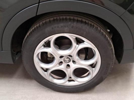 Alfa Romeo Tonale 18