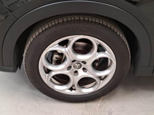 Alfa Romeo Tonale 19